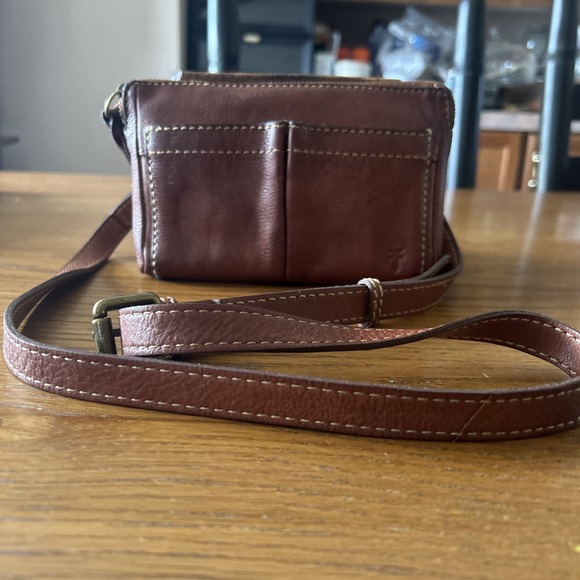 Frye Handbags - Vintage Frye Mindy Stadium Versatile Cognac Crossbody Slotted Leather Bag